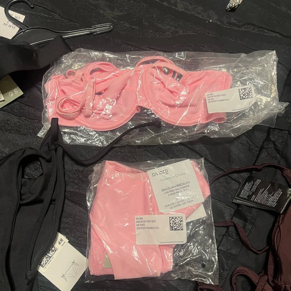 Colorful Bikini Set Collection - Picture 3 of 11